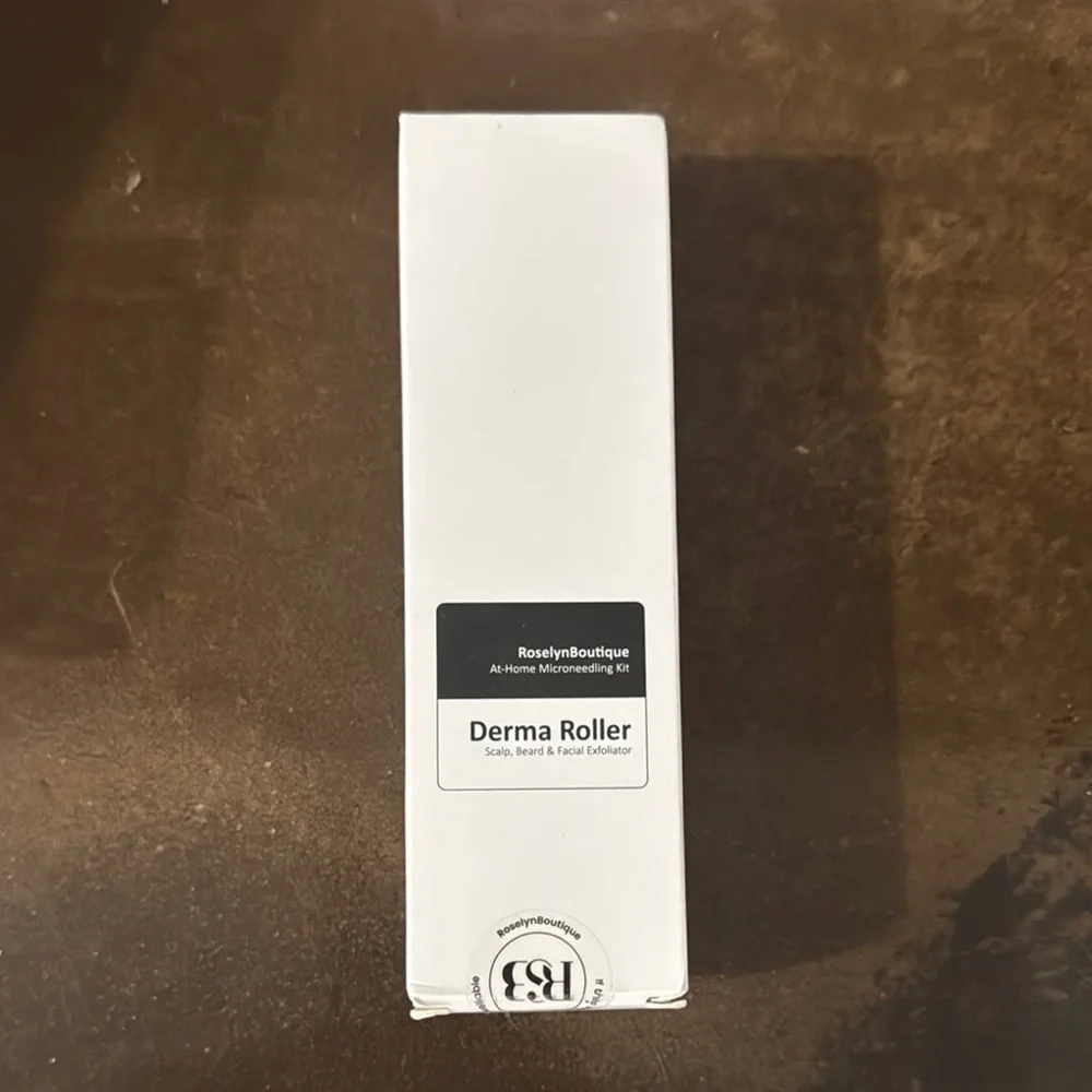 RoselynBoutique Derma Roller